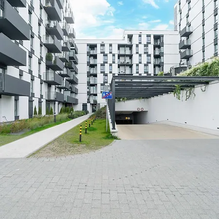 Nowoczesny Dla 2 Doroslych I 2 Dzieci Parking By Renters Apartman Poznań