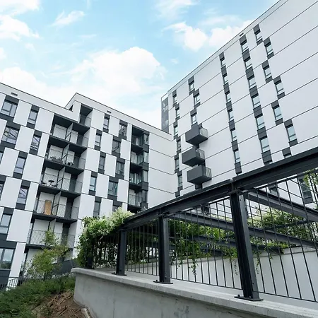 Nowoczesny Dla 2 Doroslych I 2 Dzieci Parking By Renters Apartman
