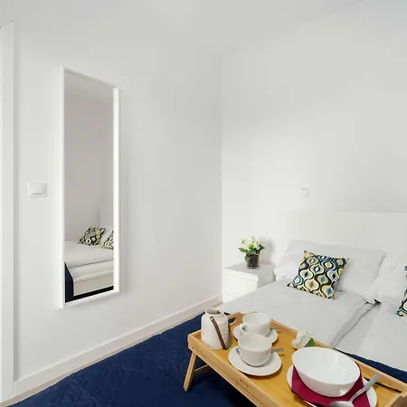Nowoczesny Dla 2 Doroslych I 2 Dzieci Parking By Renters Apartman